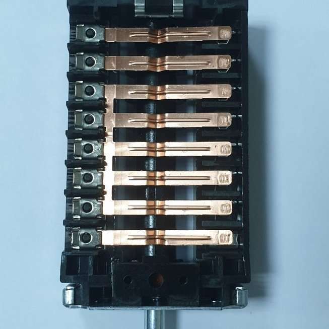 Переключатель духовки Electrolux AEG 42.09000.026 9 поз. (EP150) Переключатель духовки Electrolux AEG 42.09000.026 9 поз. (EP150)